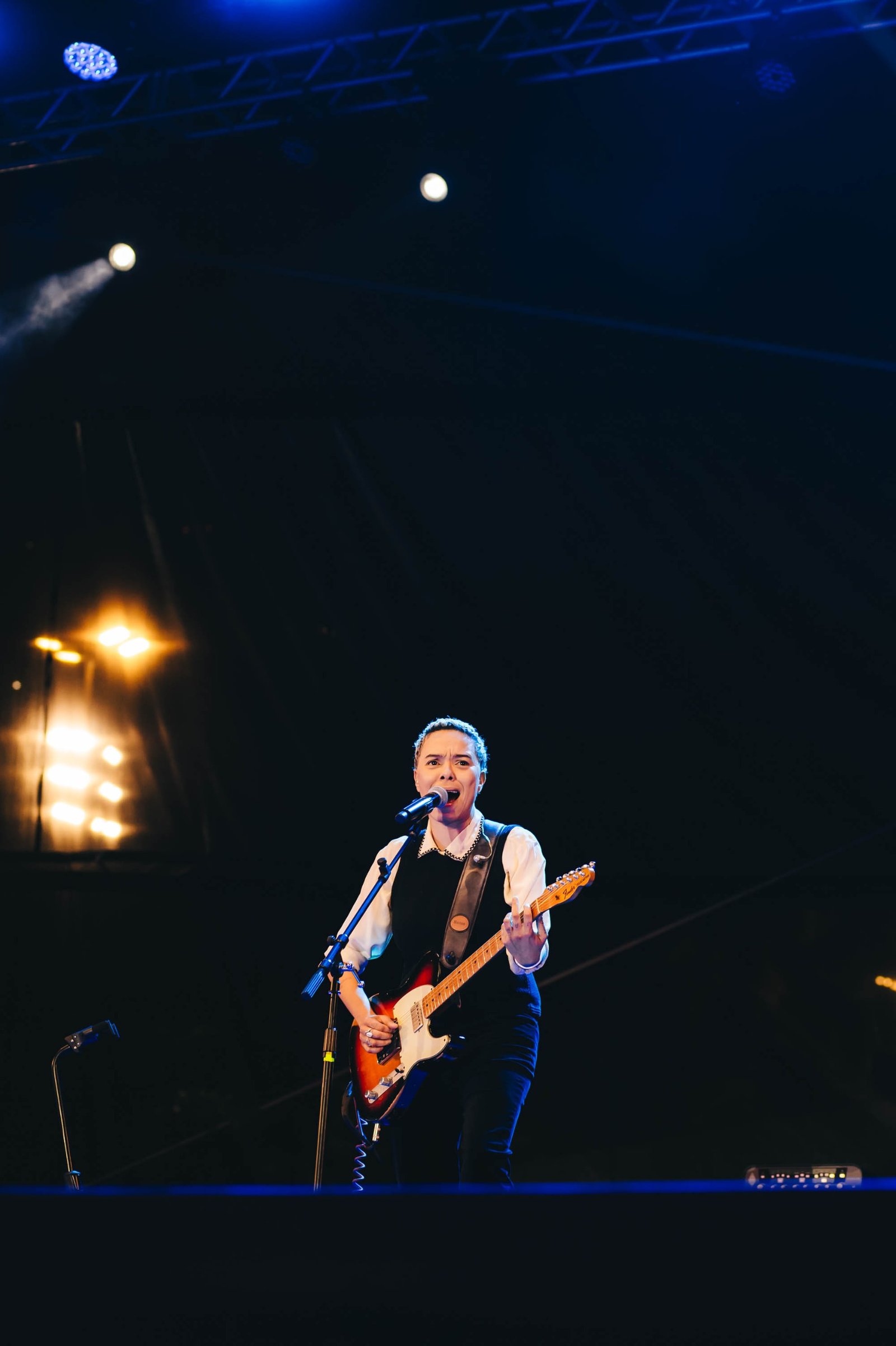 WhatsApp Image 2025-11-15 at 21.10.03