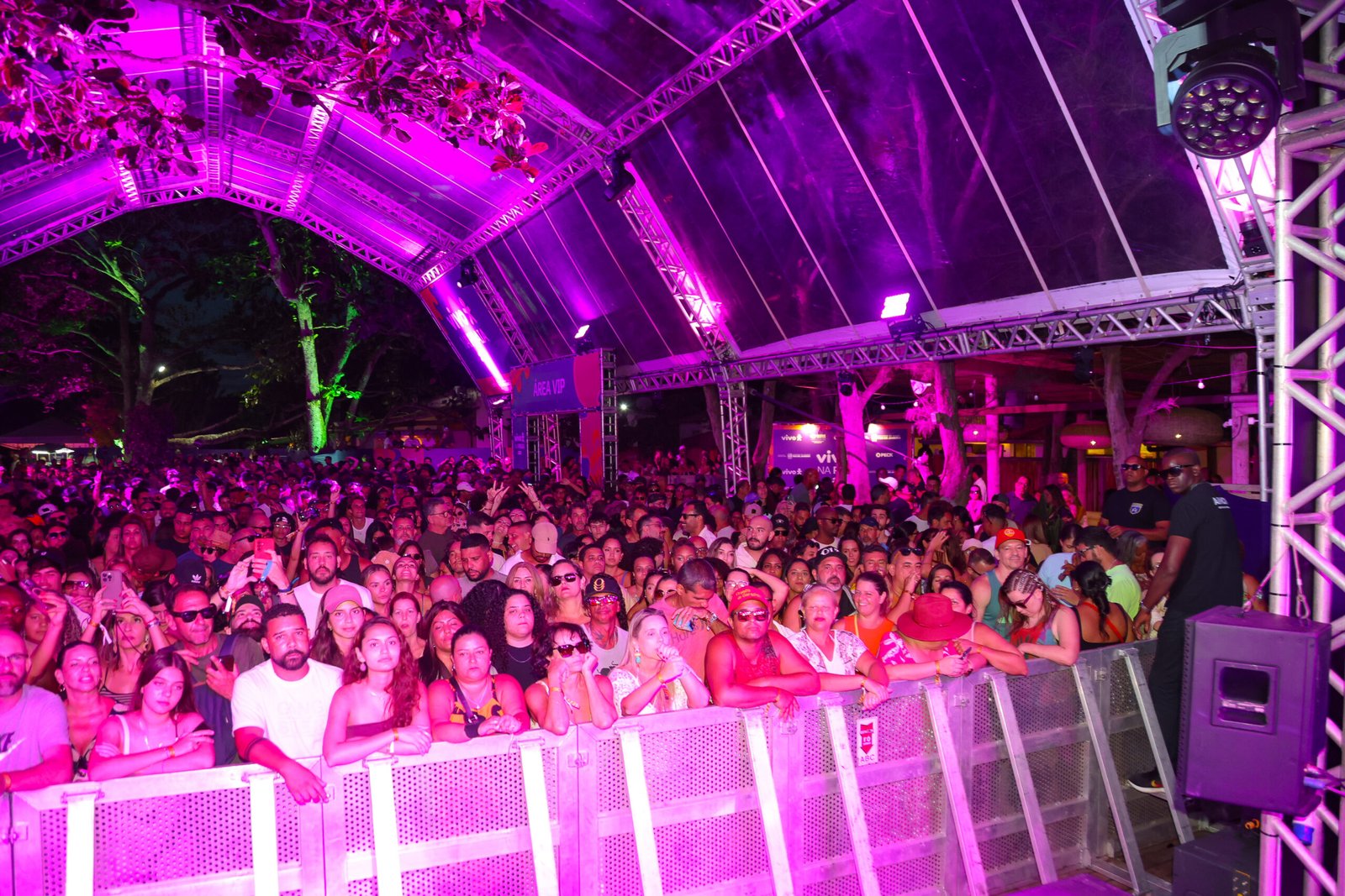 VIVO-NA-PRAIA-BUZIOS -1DI7-01-2026_foto-Ricardo-Nunes_contato-21-96974-7000-0027