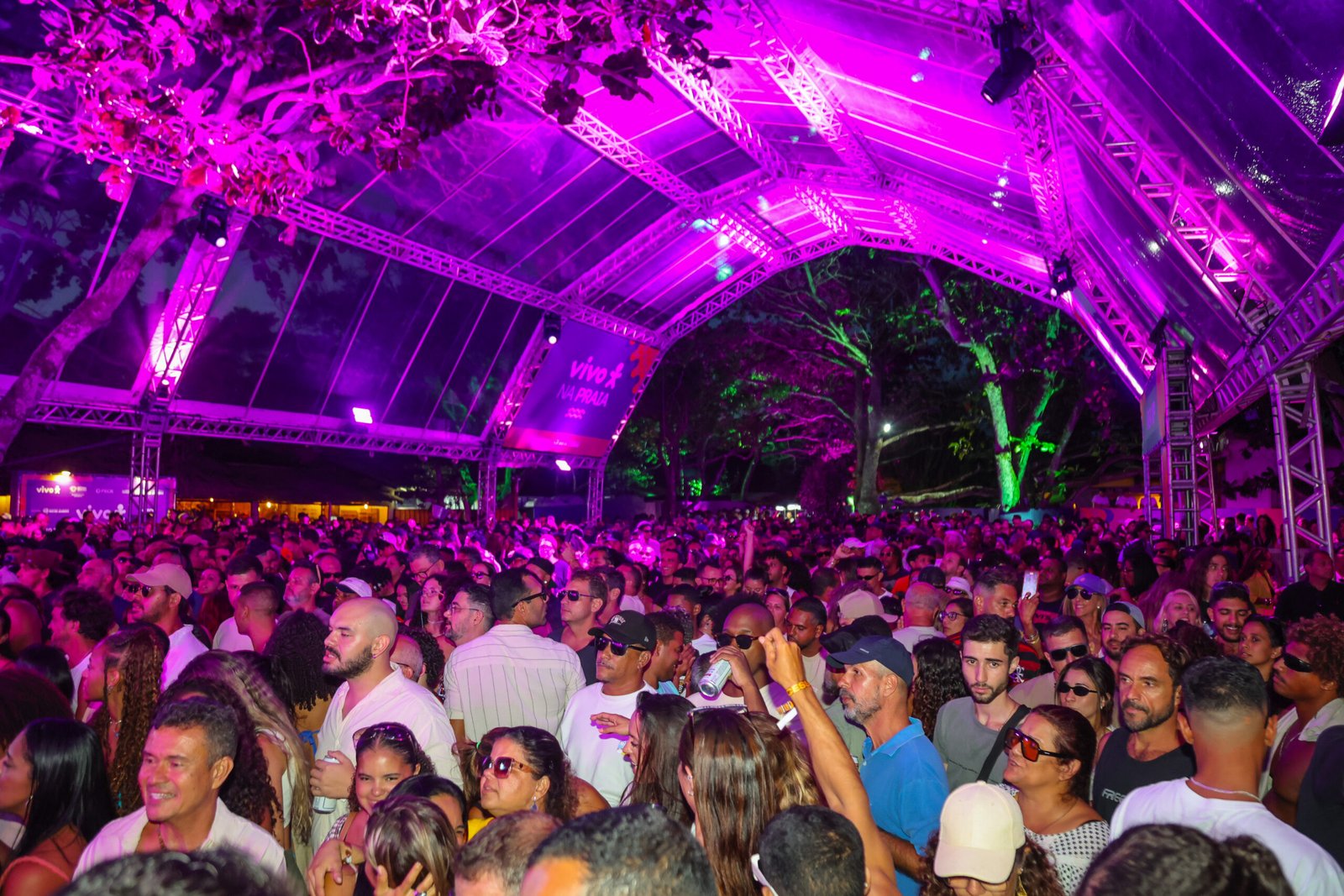 VIVO-NA-PRAIA-BUZIOS -1DI7-01-2026_foto-Ricardo-Nunes_contato-21-96974-7000-0033