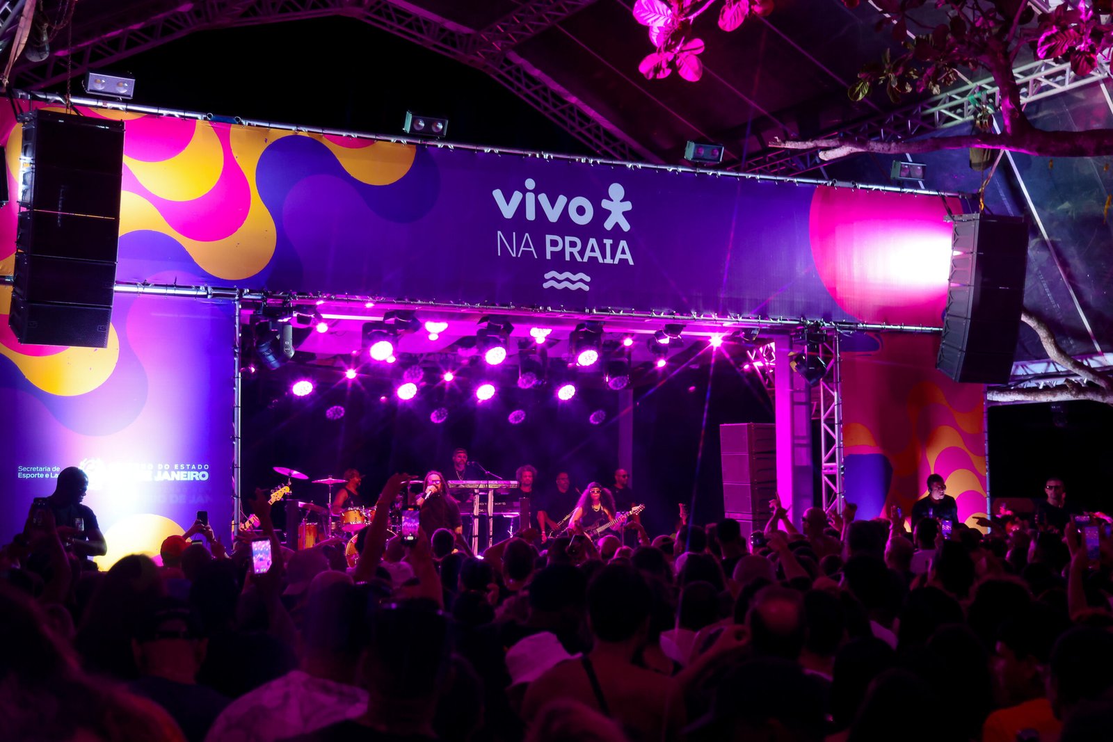 VIVO-NA-PRAIA-BUZIOS -1DI7-01-2026_foto-Ricardo-Nunes_contato-21-96974-7000-0259