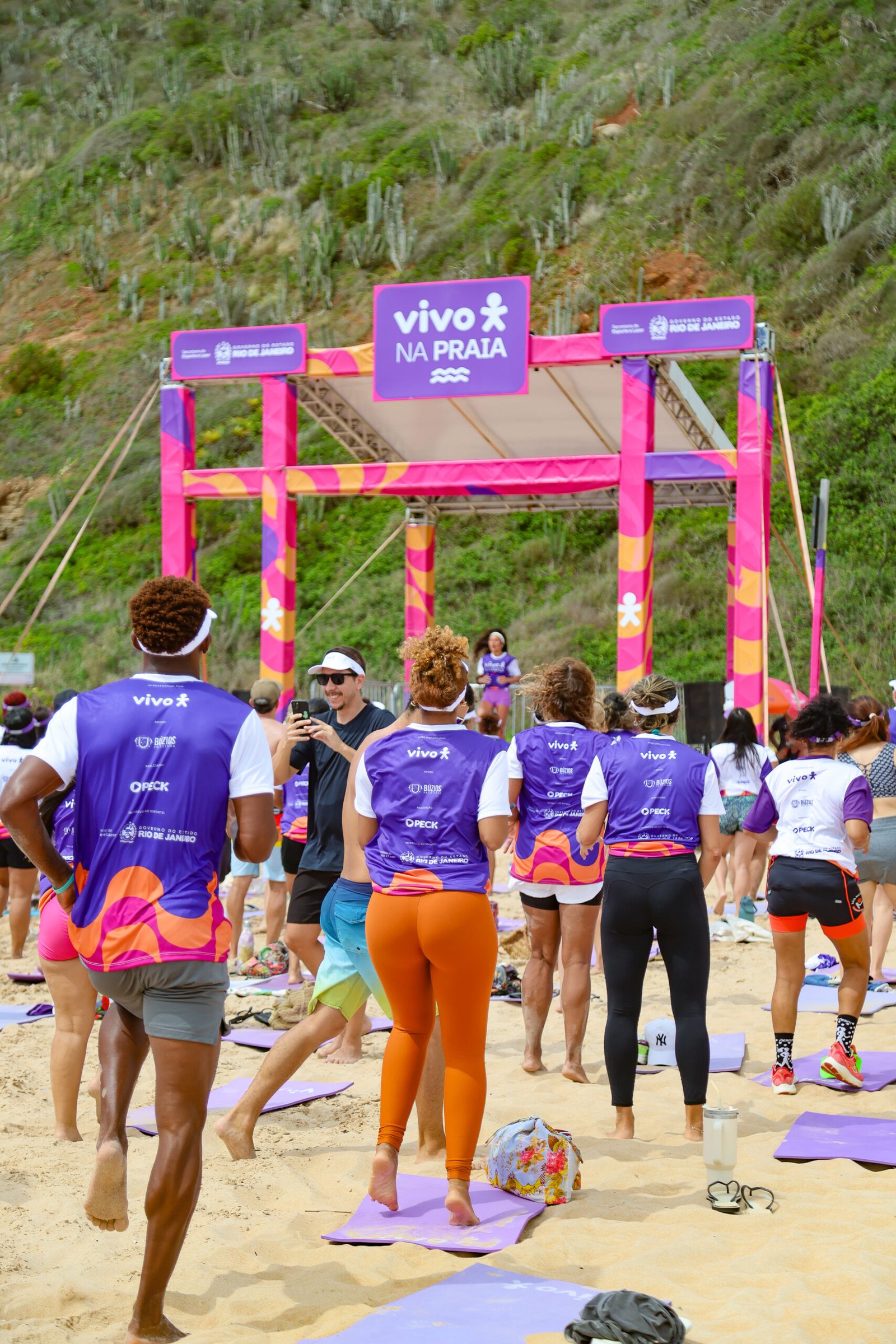 VIVO-NA-PRAIA-BUZIOS -1DI7-01-2026_foto-Ricardo-Nunes_contato-21-96974-7000-7761