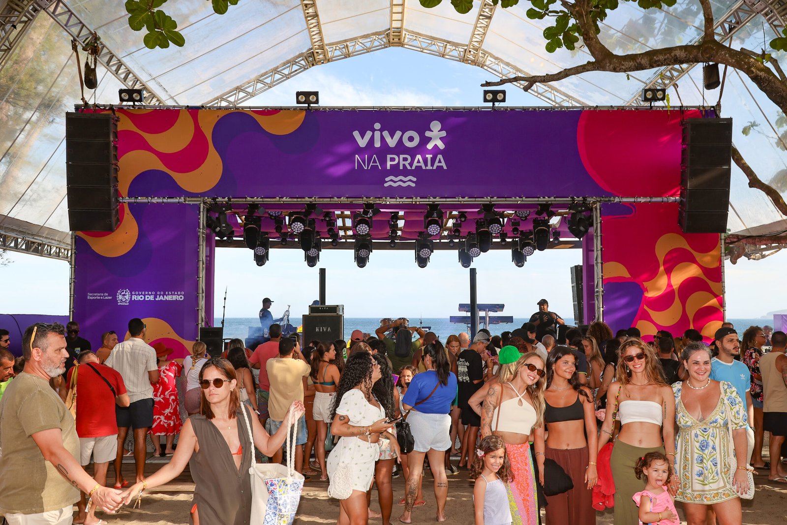 VIVO-NA-PRAIA-BUZIOS -1DI7-01-2026_foto-Ricardo-Nunes_contato-21-96974-7000-7989